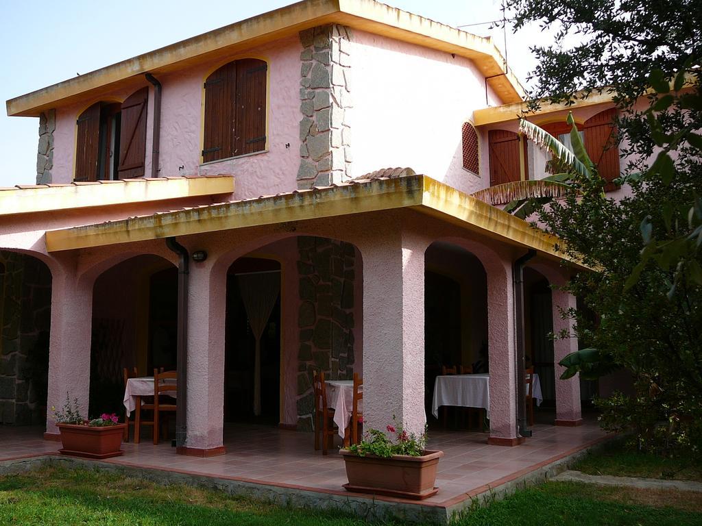 Hotel S'Obreschida Castiadas Exterior photo